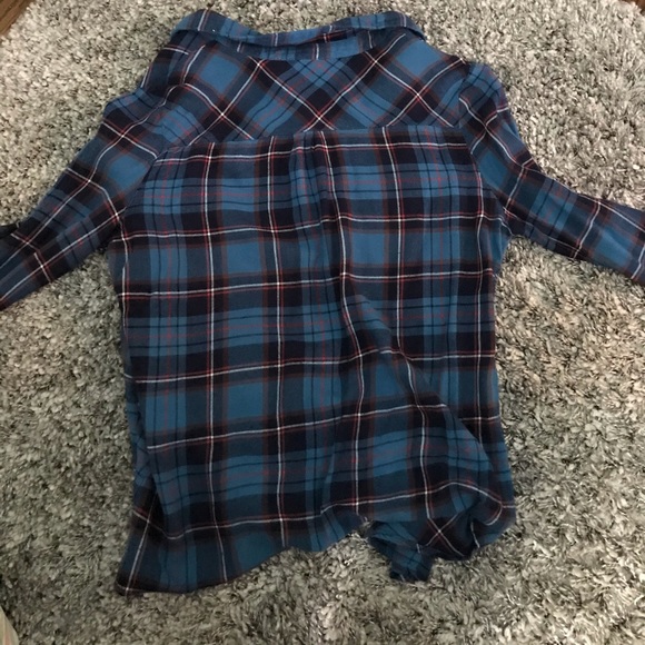 Blue, red and white flannel - Picture 2 of 2